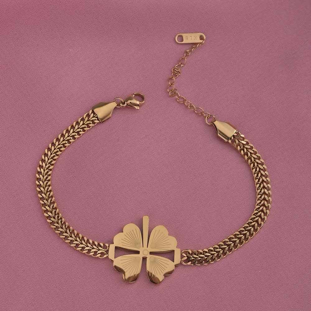 Gold Clover Bracelet : PMW01BR018