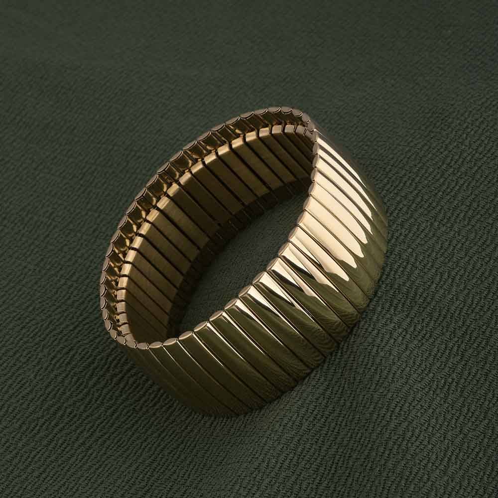 Sleek Golden Mesh Bracelet : PMW01BR024