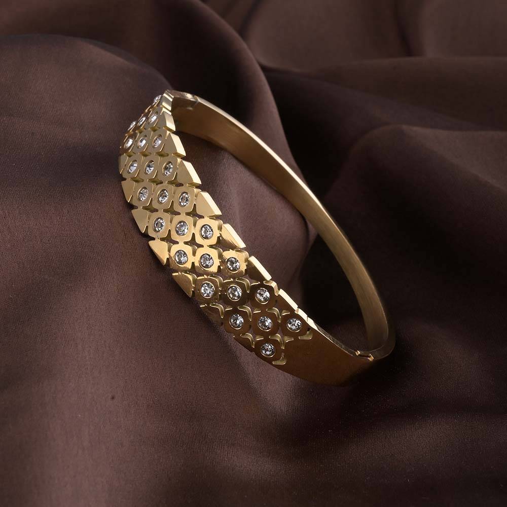 Shimmering Star Gold Bangle Bracelet : PMW01BR030