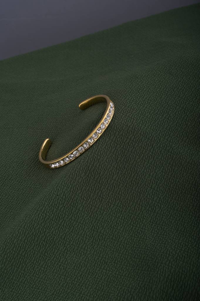 Elegant Zirconia Studded Gold Bracelet : PMW01BR036