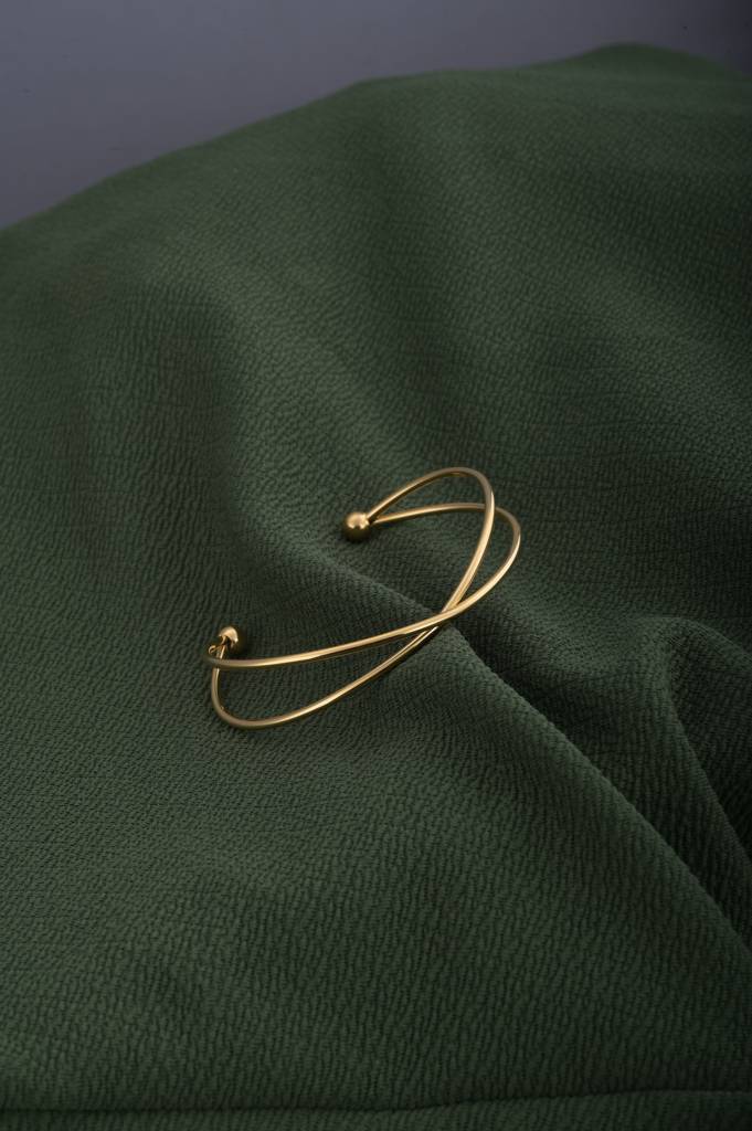 Golden Crossover Kada Bracelet : PMW01BR037