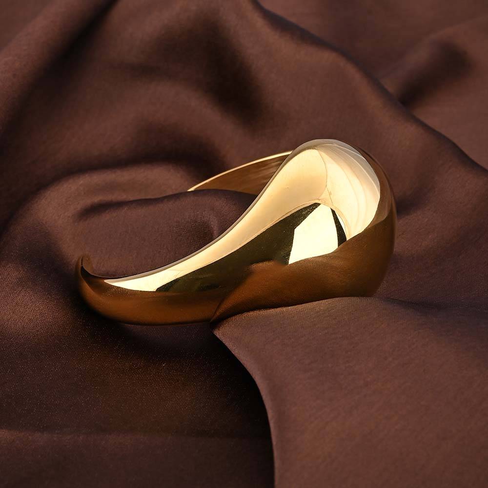 Gold Bold Half Moon Cuff Bracelet : PMW01BR041