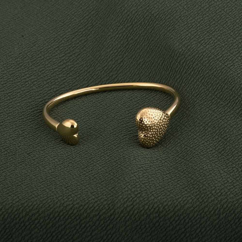 Heart Shapped Open Gold Bracelet : PMW01BR042