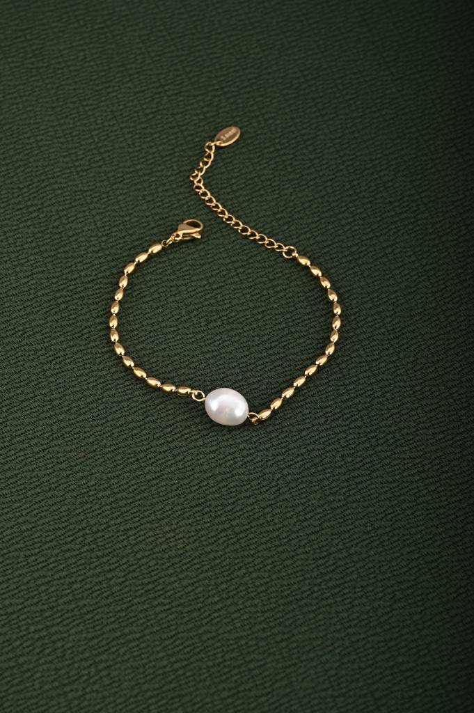 Oval Oasis Gold Chain Bracelet : PMW01BR048