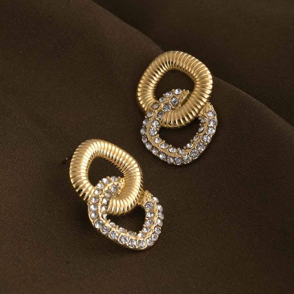 Gold And Crystal Harmony Earrings : PMW01ER027