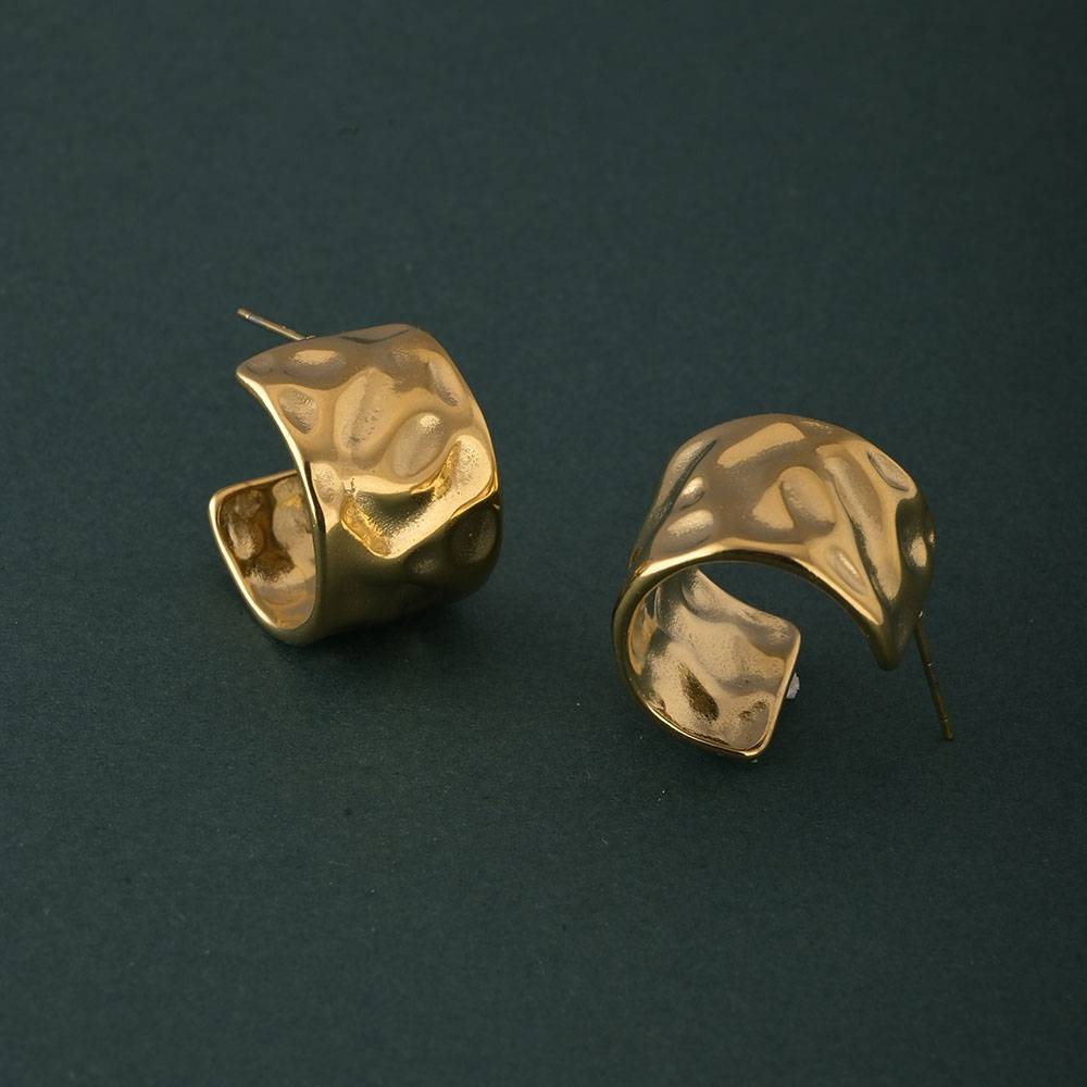 Crinkled Arc Earrings : PMW01ER033