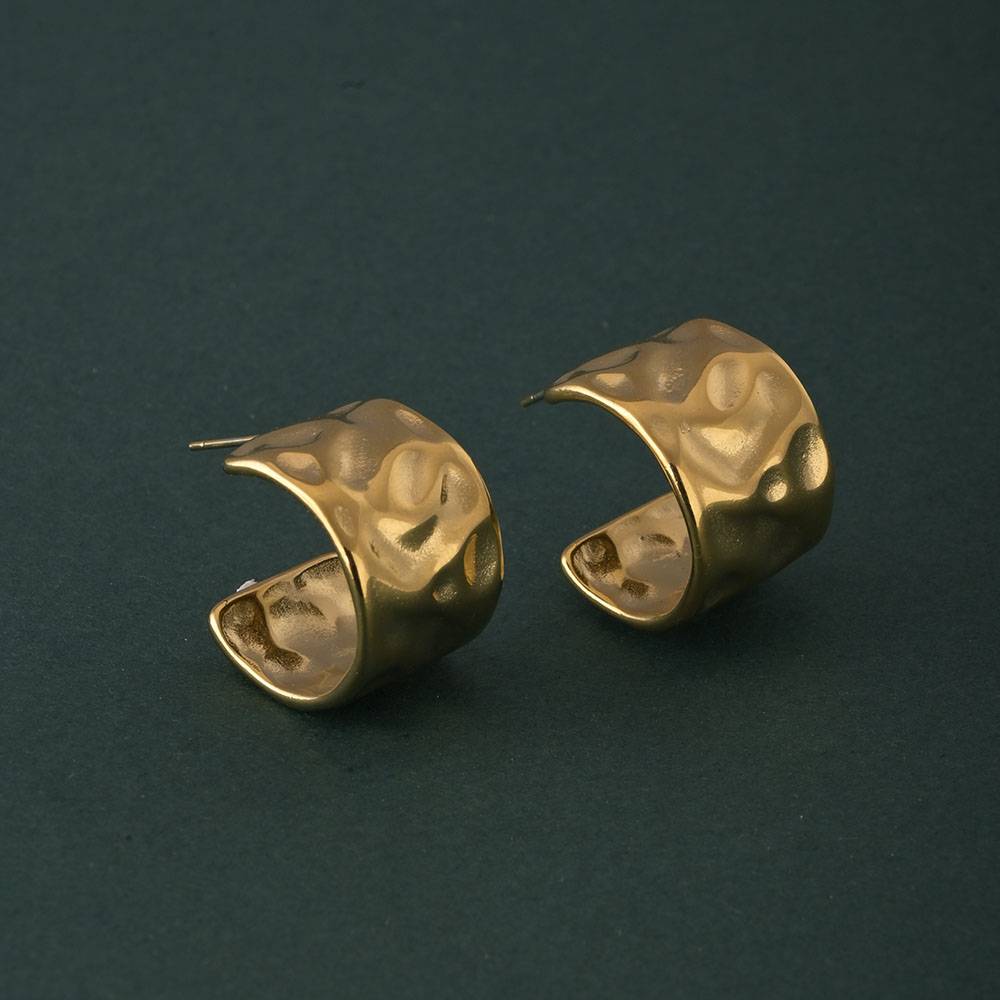 Crinkled Arc Earrings : PMW01ER033