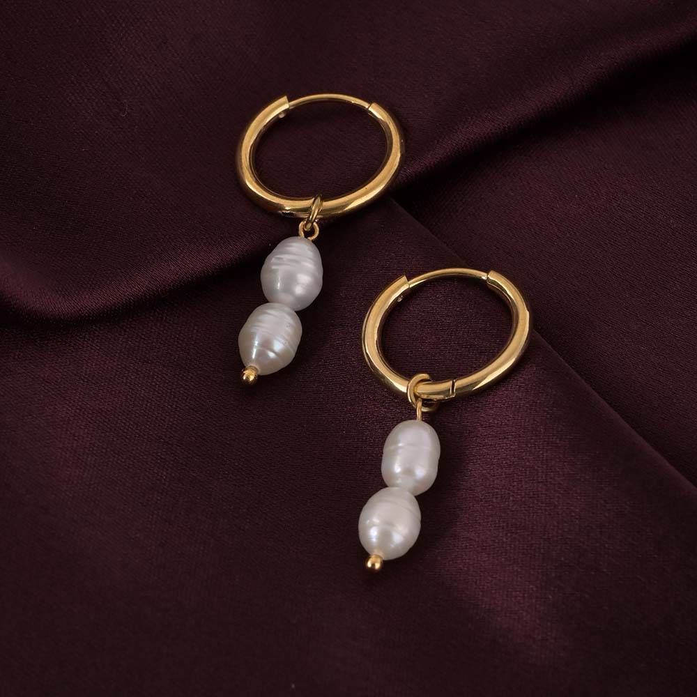 Dangling Pearl Hoops : PMW01ER036