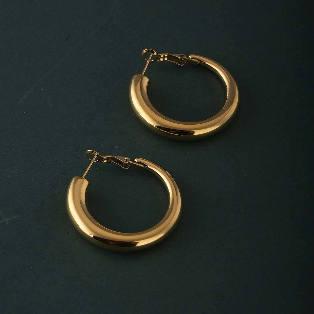 Classic Gold Hoops : PMW01ER043