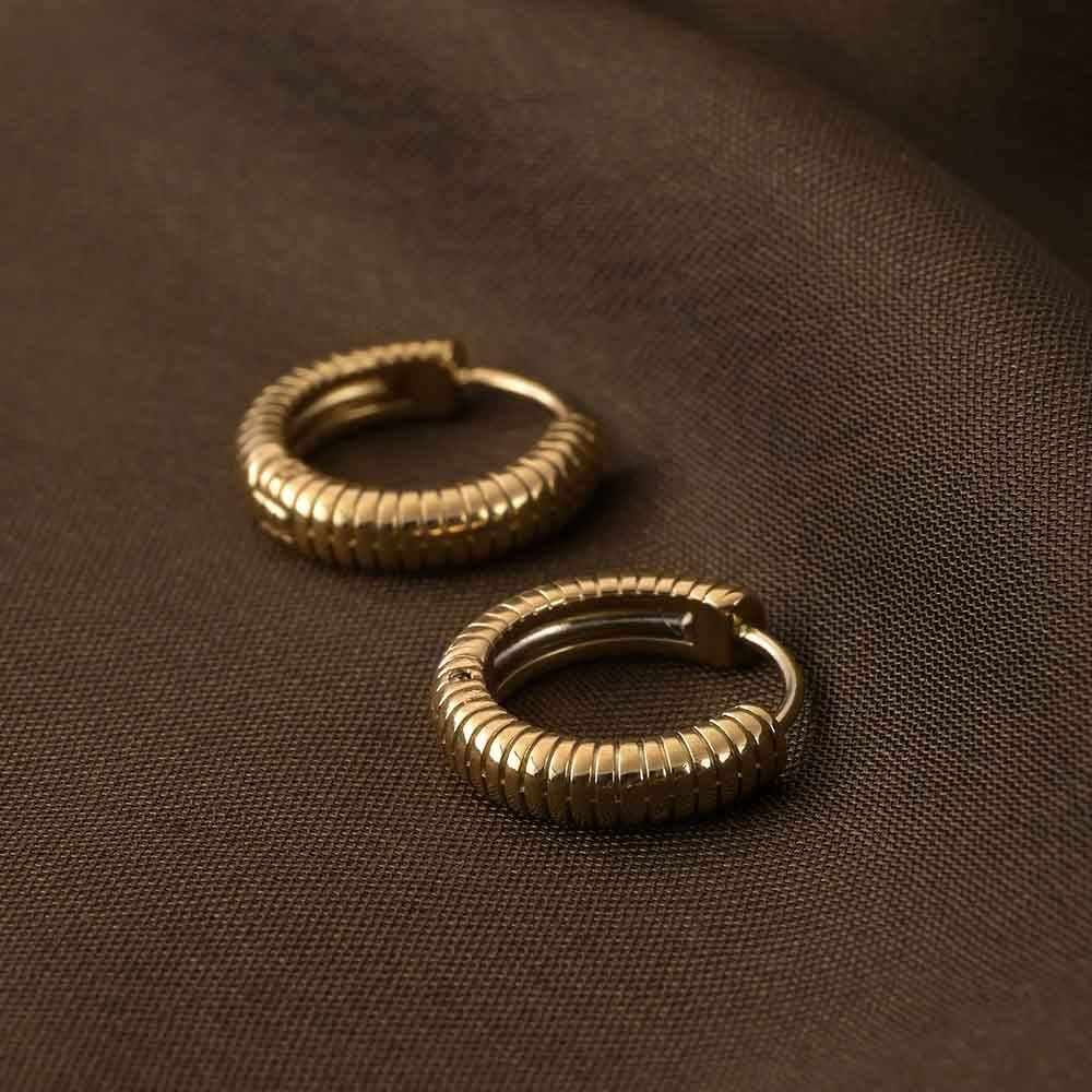 Classic Textured Hoops For Womens Waterproof & Anti-Tarnish : PMW01ER046