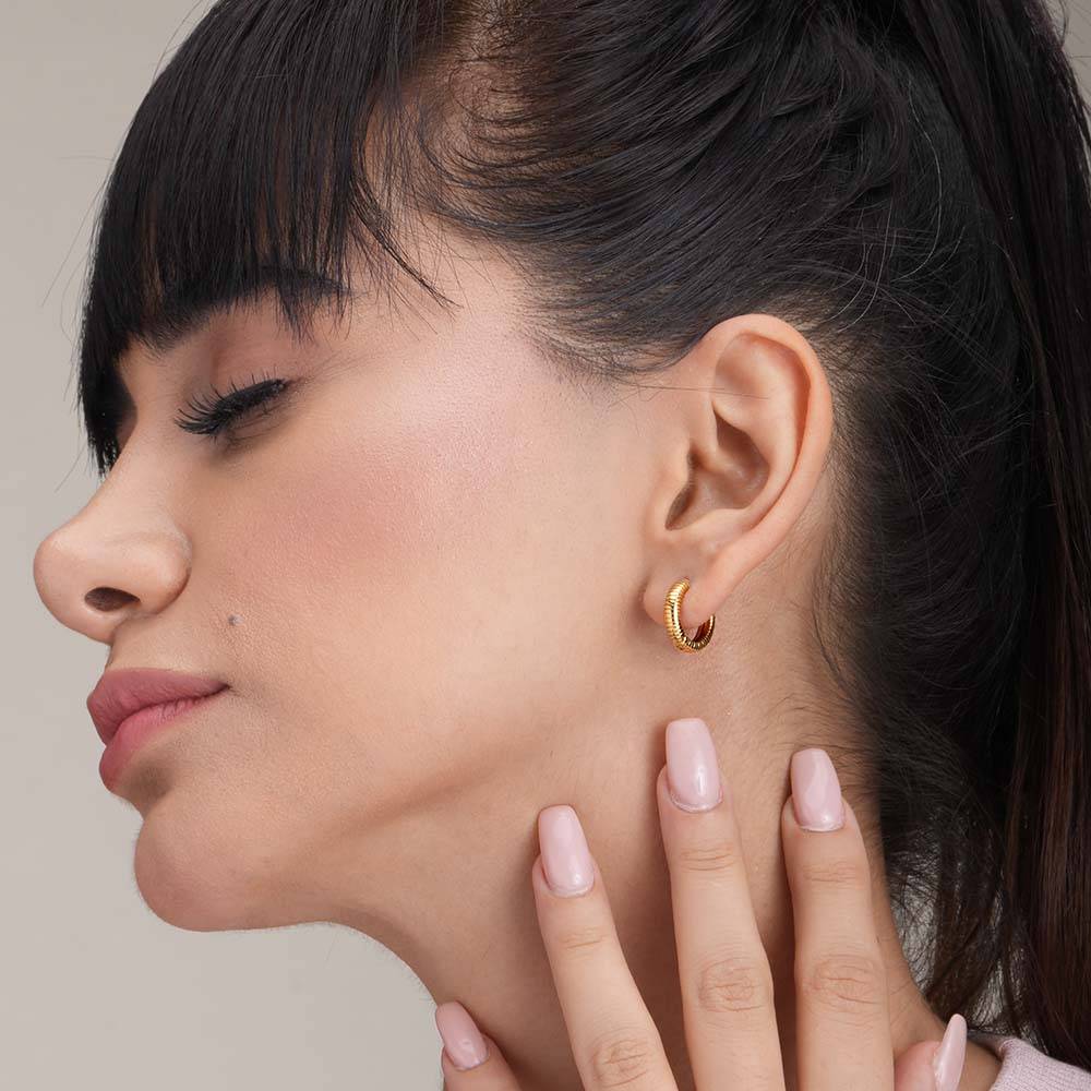 Classic Textured Hoops For Womens Waterproof & Anti-Tarnish : PMW01ER046