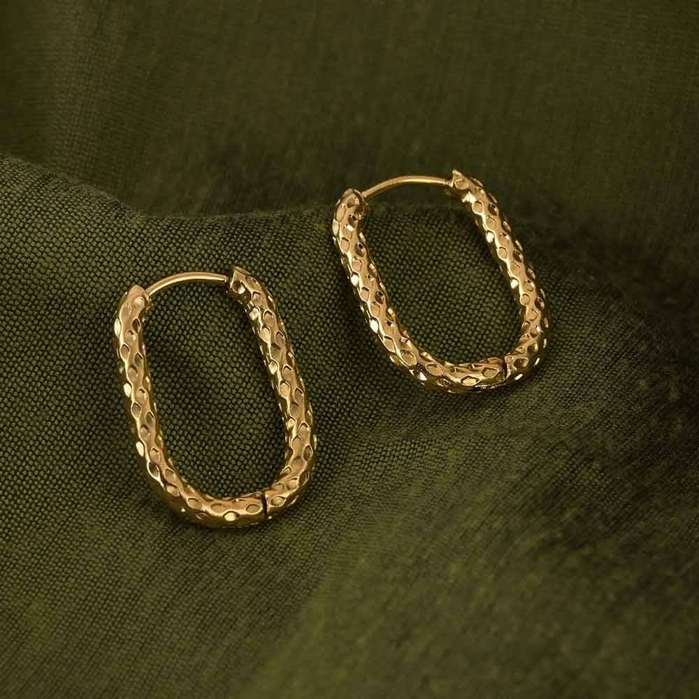 Textured U Hoops : PMW01ER048