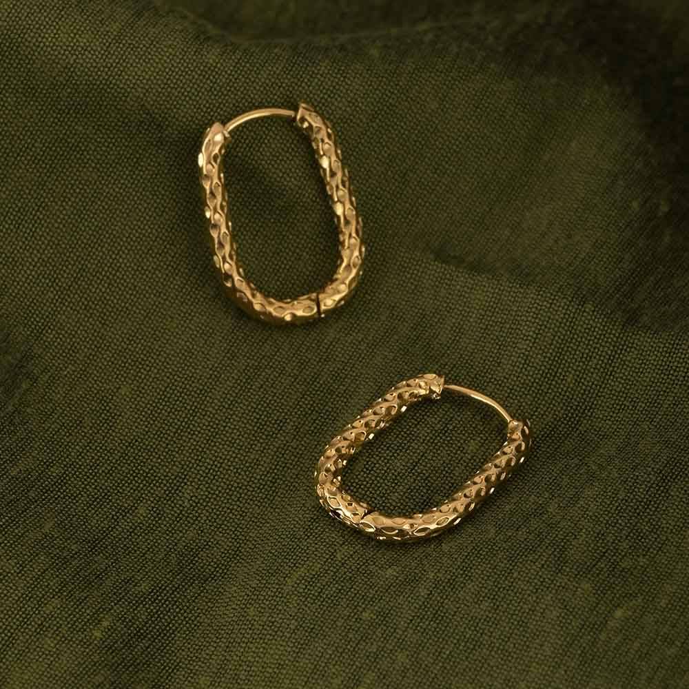 Textured U Hoops : PMW01ER048