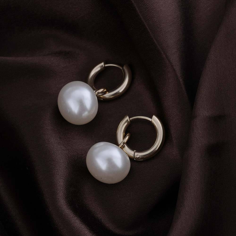 Drop Pearl Hoop Earrings : PMW01ER141