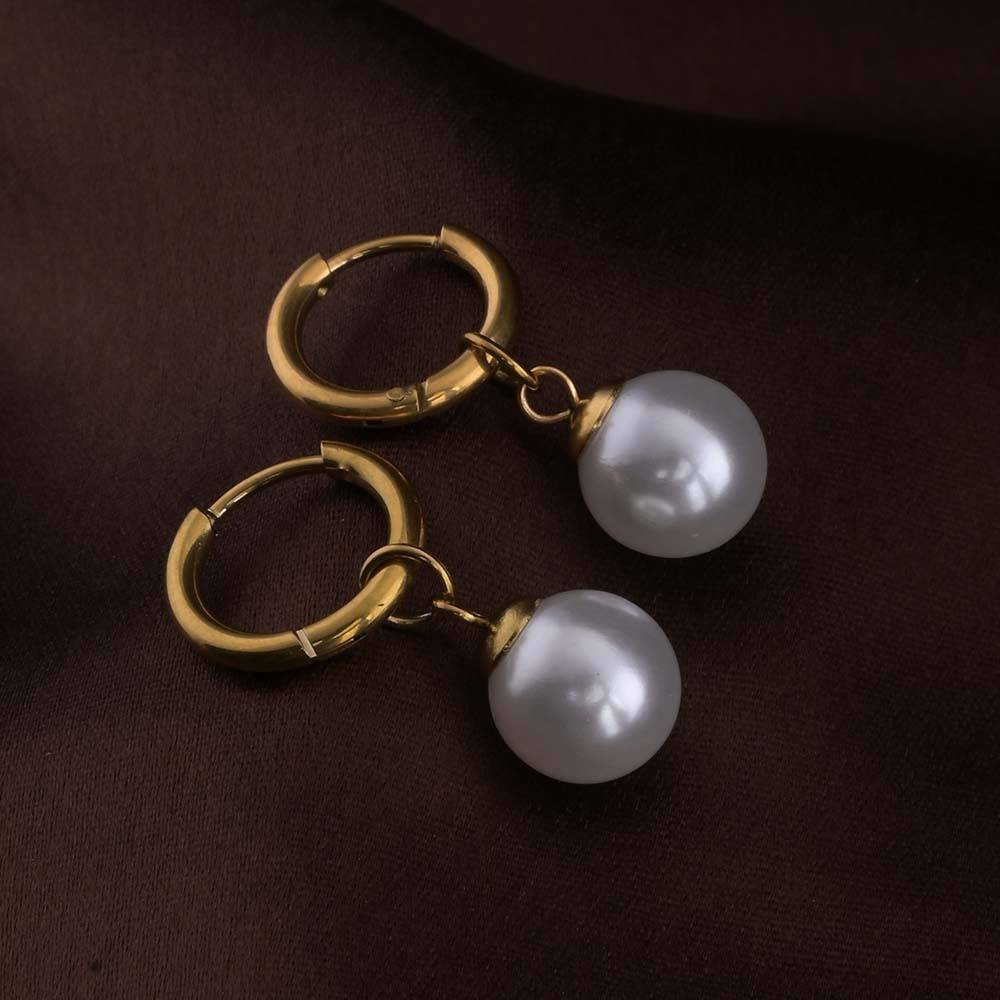 Single Pearl Drop Earrings : PMW01ER149