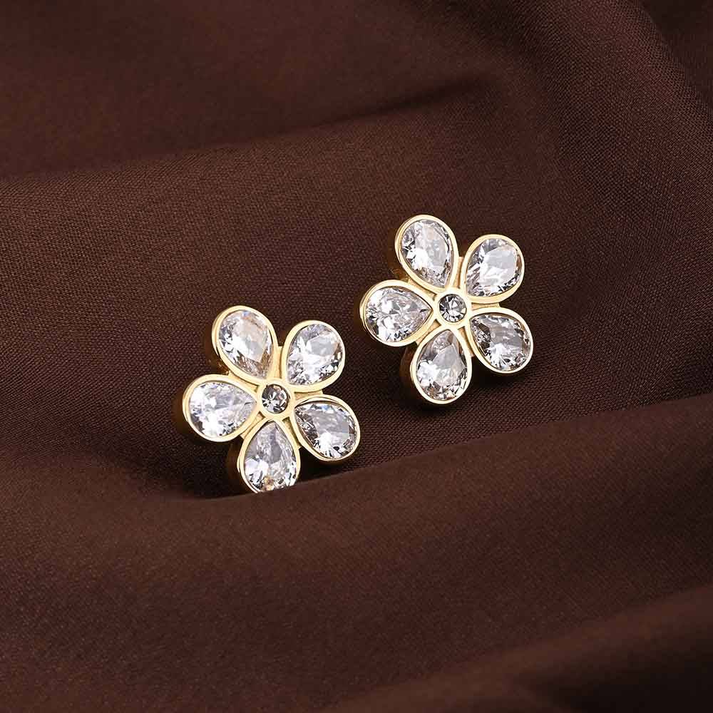 Blooming Diamonds Stud Earring : PMW01ER159
