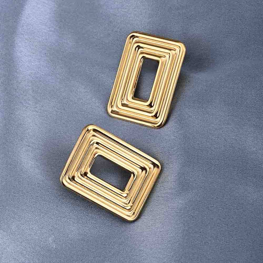 Rectangular Gold Statement Stud Earrings : PMW01ER165