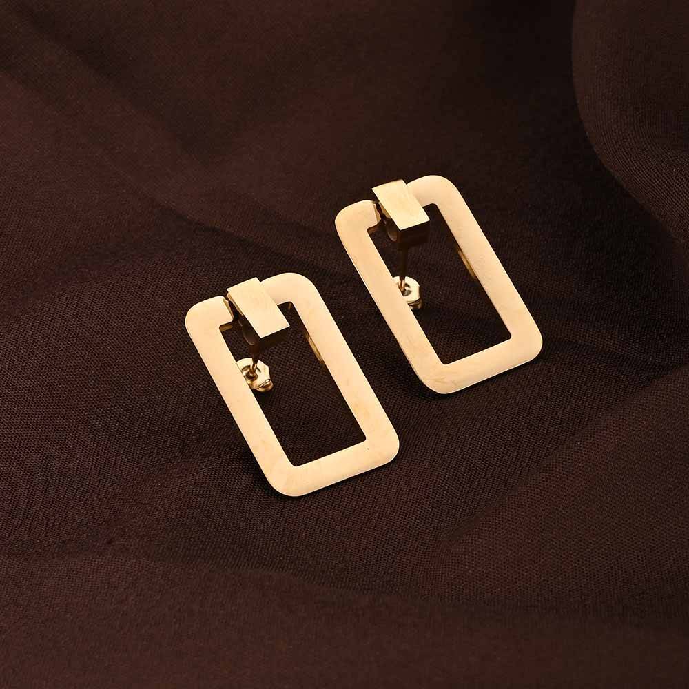 Gold Square Stud Earrings : PMW01ER168