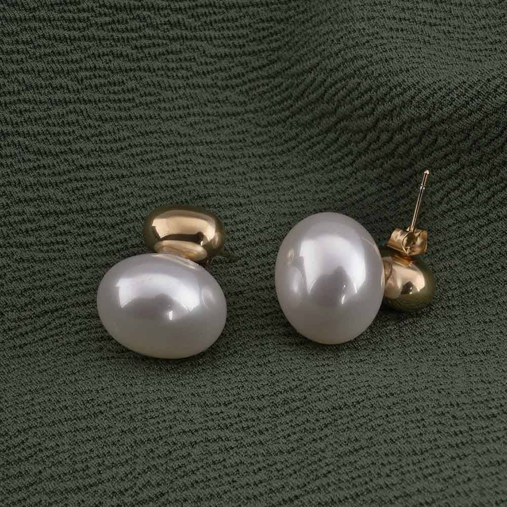 Pearl Gold Stud Earrings : PMW01ER182