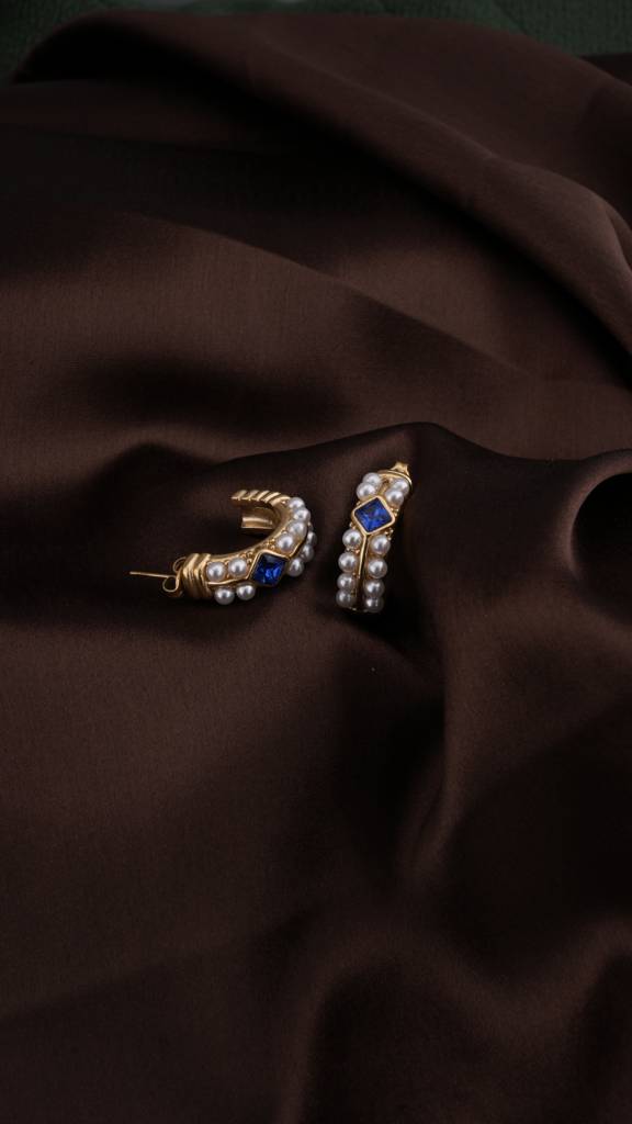 Classic Pearl And Sapphire Gold Hoop Earrings : PMW01ER184