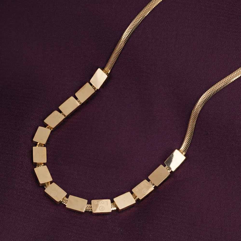 Golden Grandeur Necklace & Bracelet Jewellery Set For Womens : PMW01JS003
