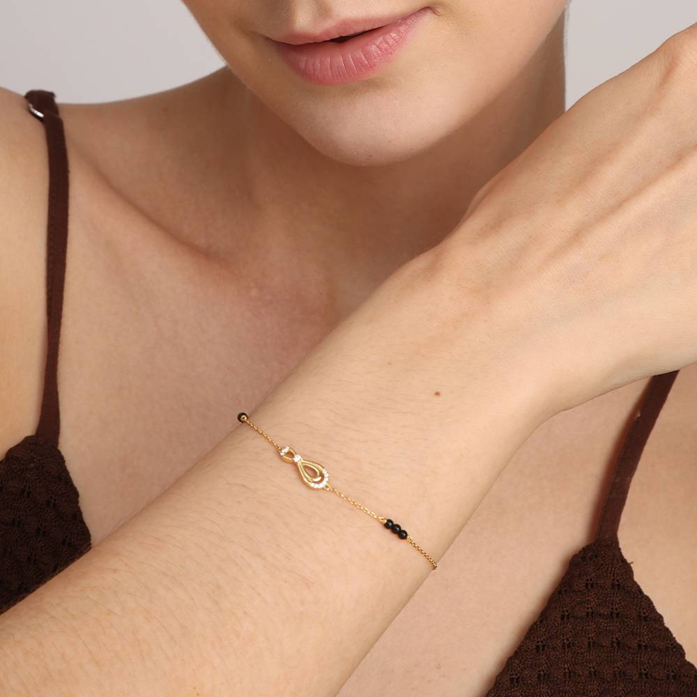 18K Gold-Plated Link Bracelet : PMW01MB006