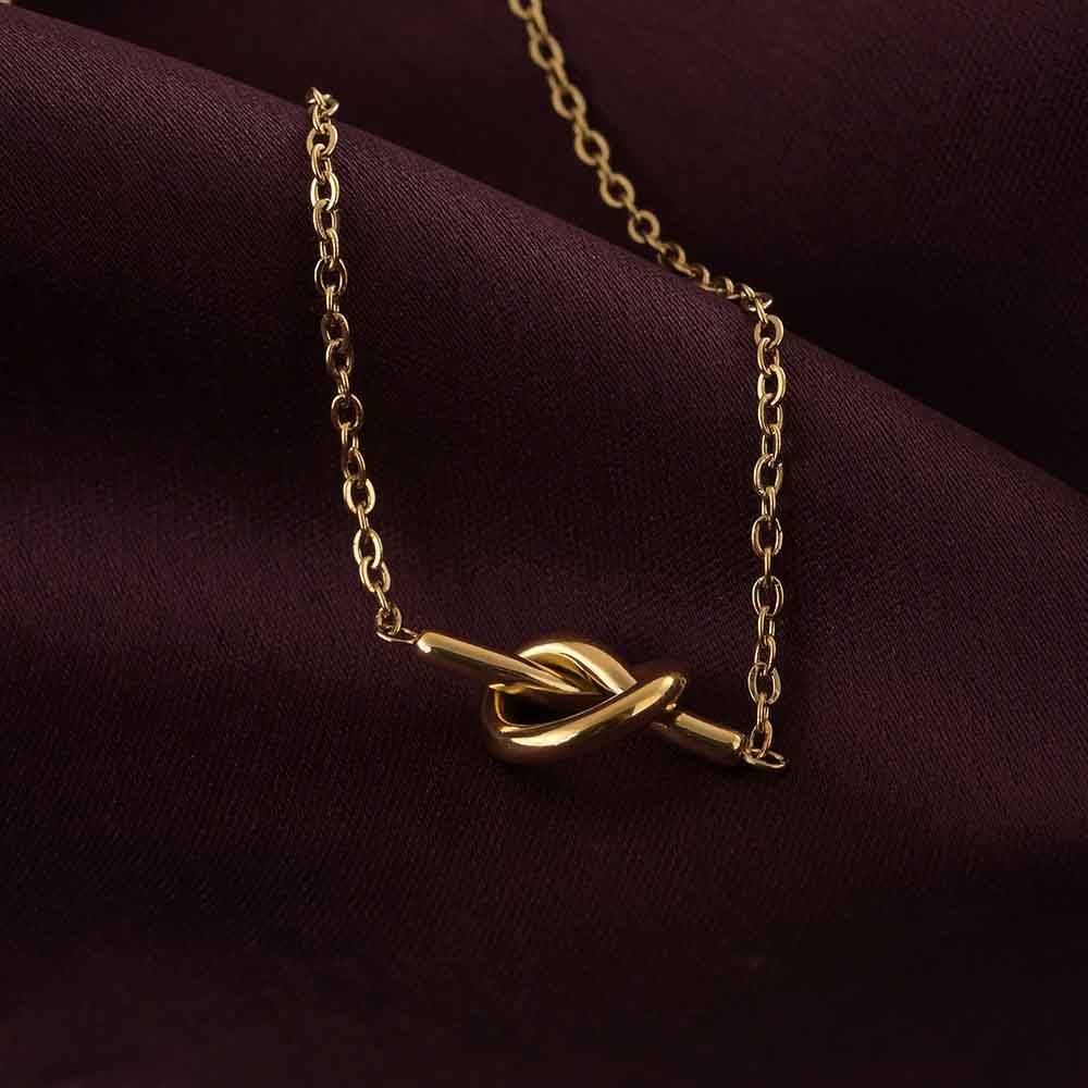 Infinity Knot Necklace : PMW01NC016