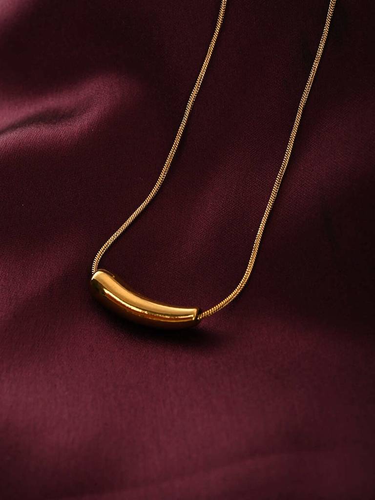 18K Gold Plated Necklace : PMW01NC026