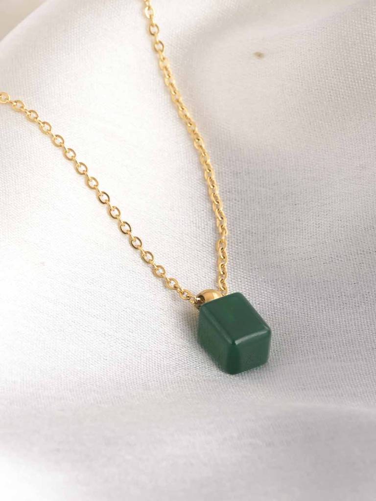 Green Enigma Necklace : PMW01NC028