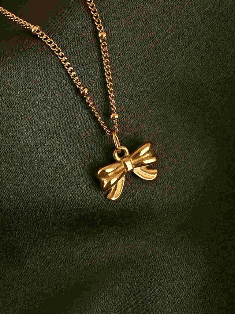 Gilded Bow Necklace : PMW01NC030