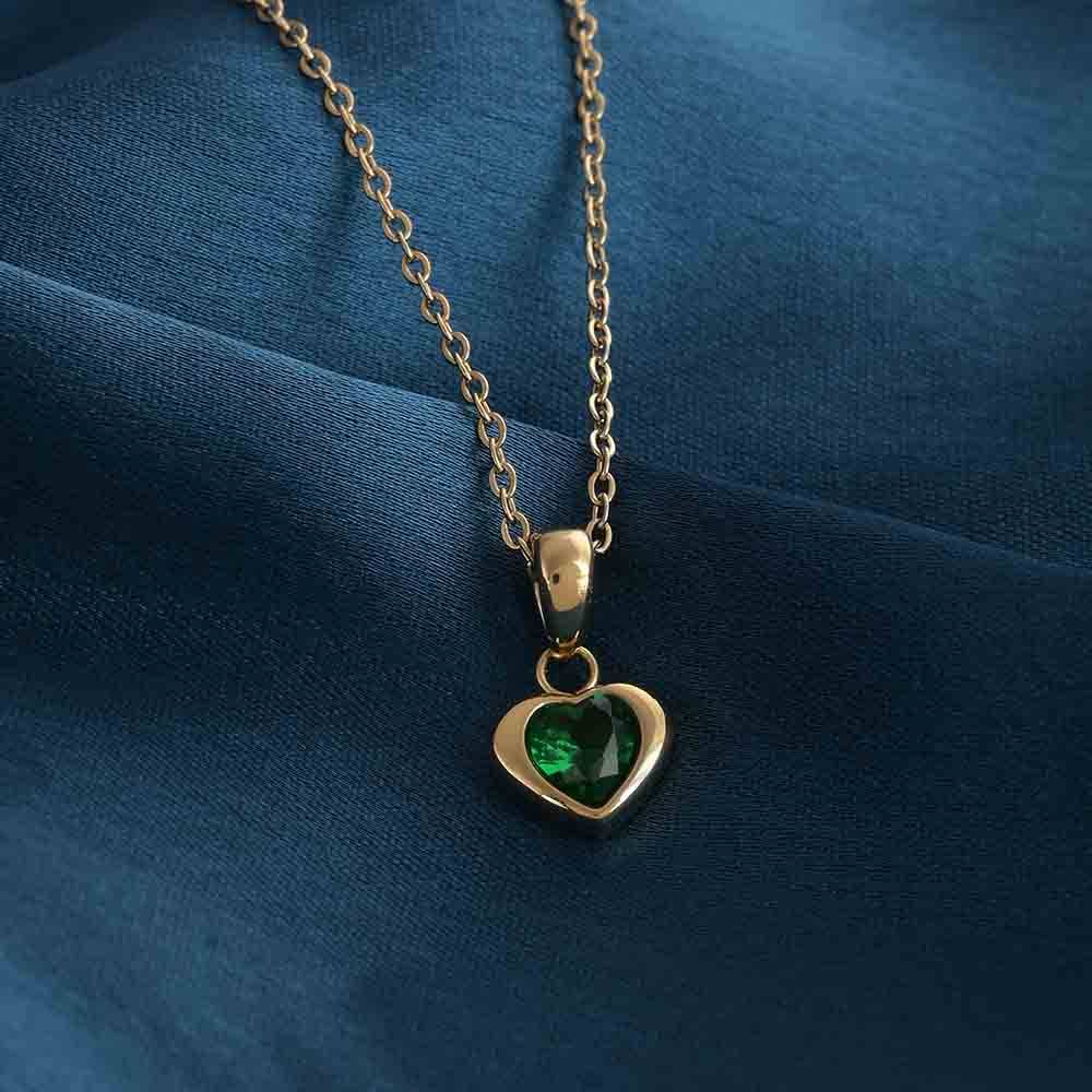 Dainty Emerald Love Necklace : PMW01NC057