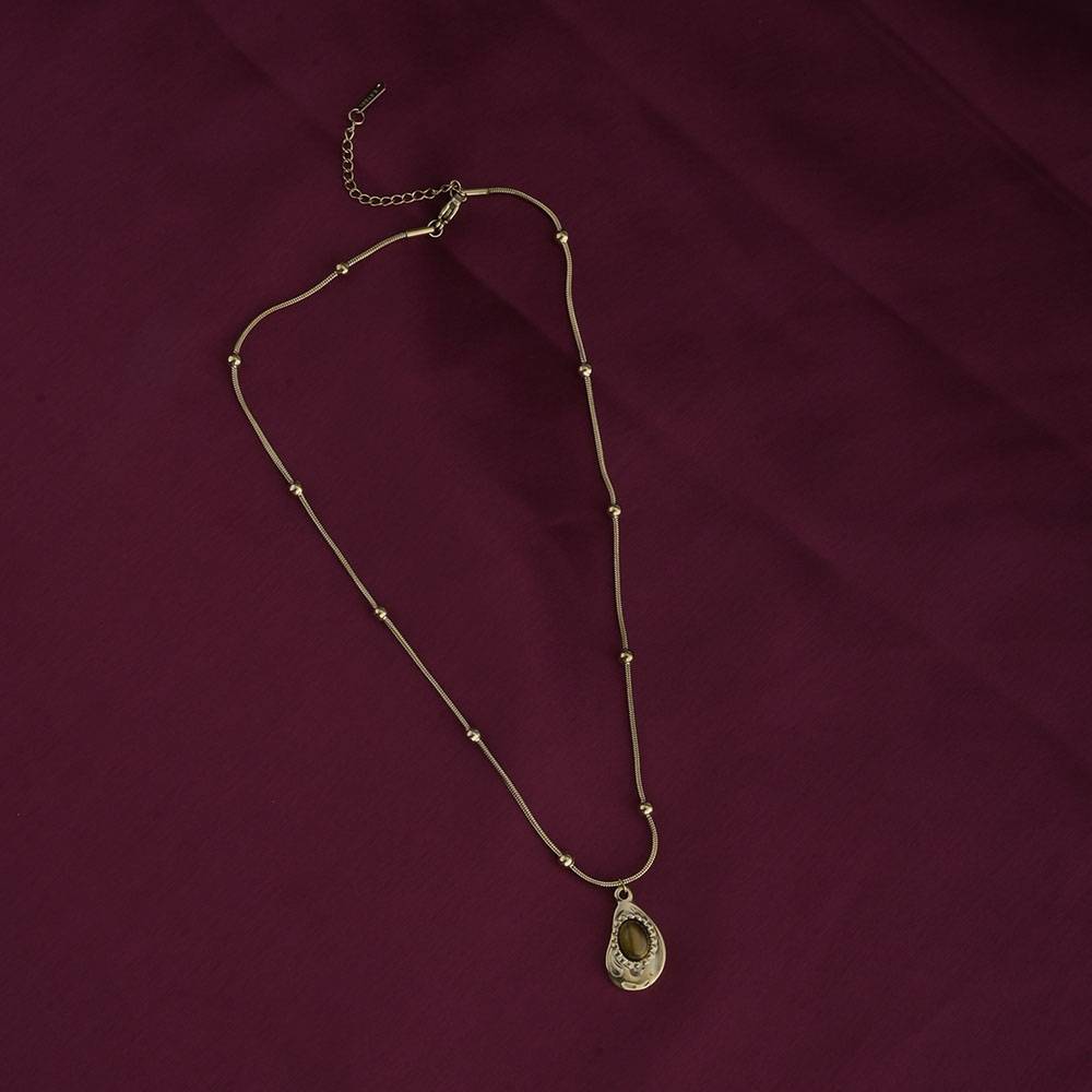 Unique Gold Bead Necklace : PMW01NC064