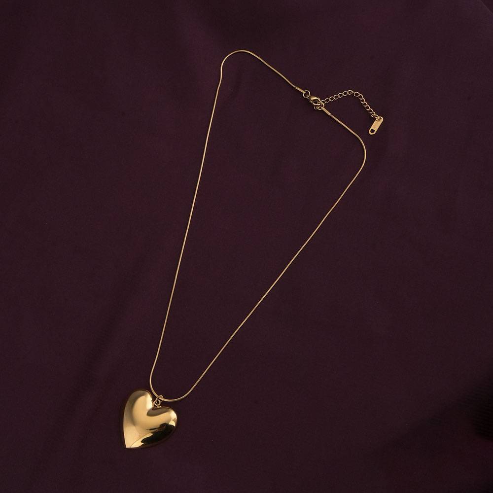 Heart Pendent Gold Chain Necklace : PMW01NC065