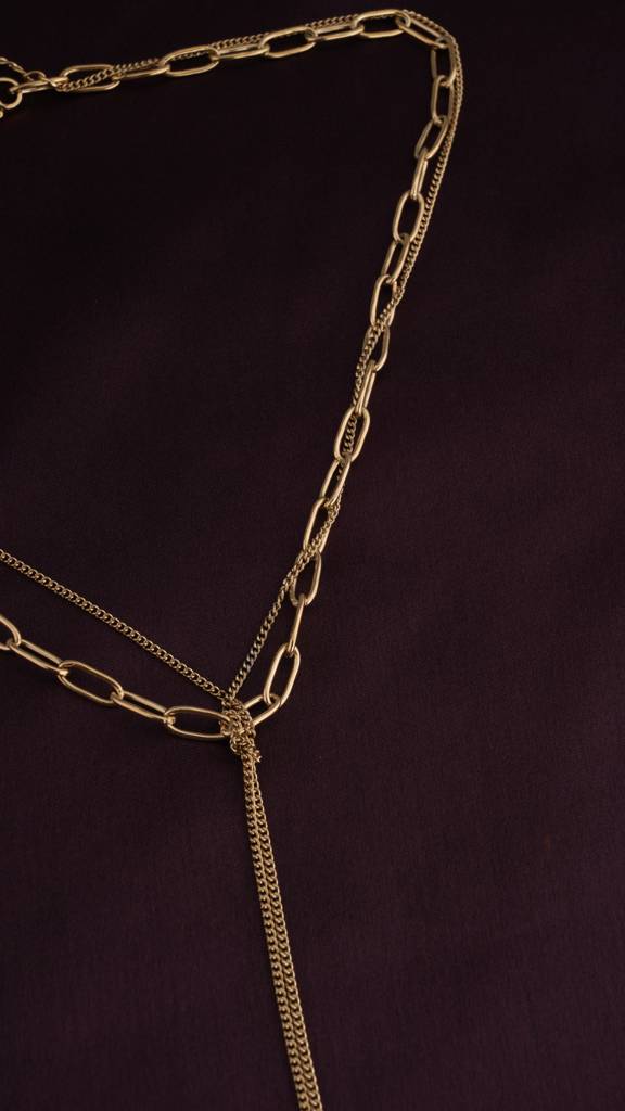 Layered Chain Necklace With Pearl Drop : PMW01NC069