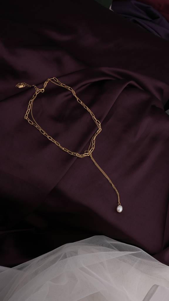 Layered Chain Necklace With Pearl Drop : PMW01NC069