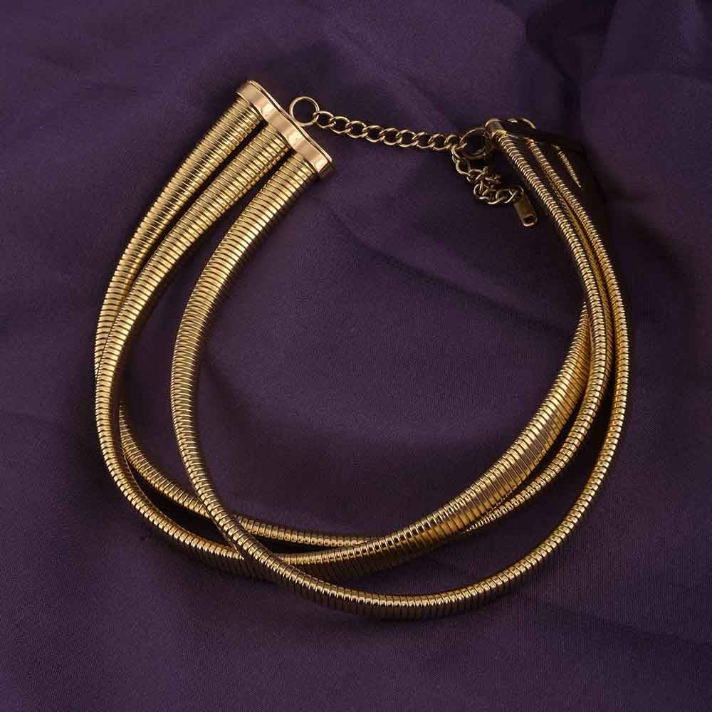 Gold Layered Choker Necklace : PMW01NC071