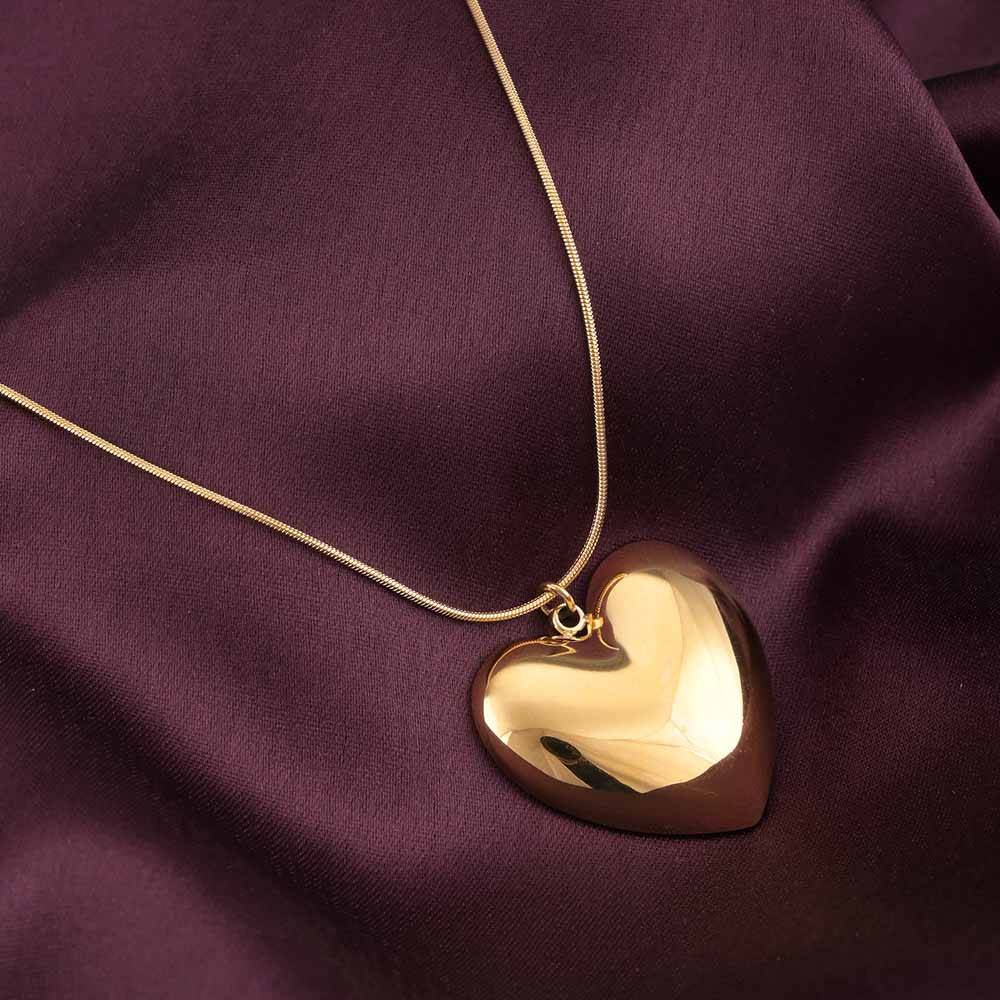 Golden Heart Charm Chain Necklace : PMW01NC079