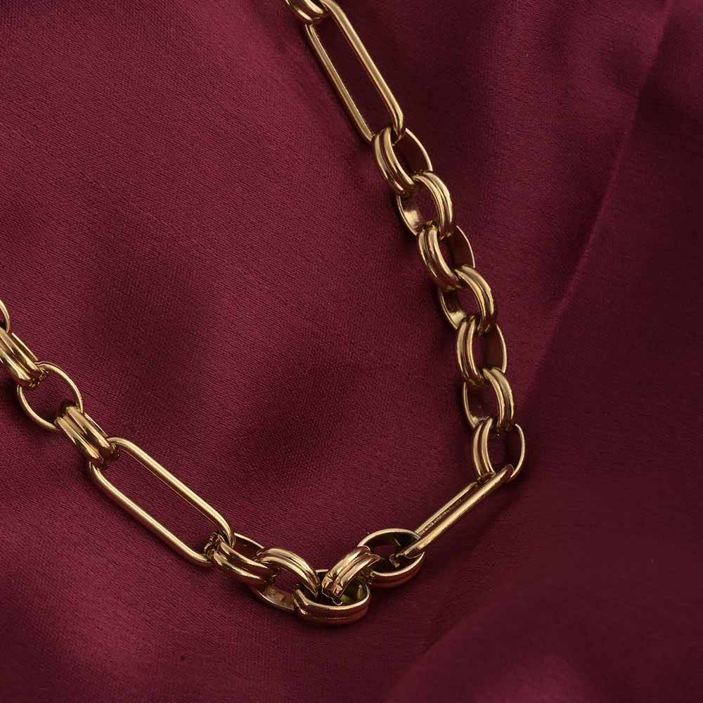 Gold Figaro Chain Necklace : PMW01NC084