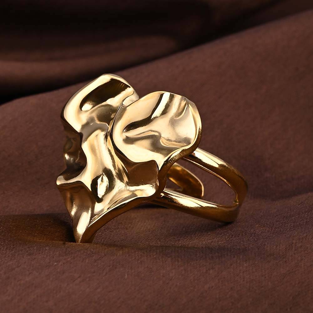 Statement Textured Heart Shape Ring : PMW01RG009
