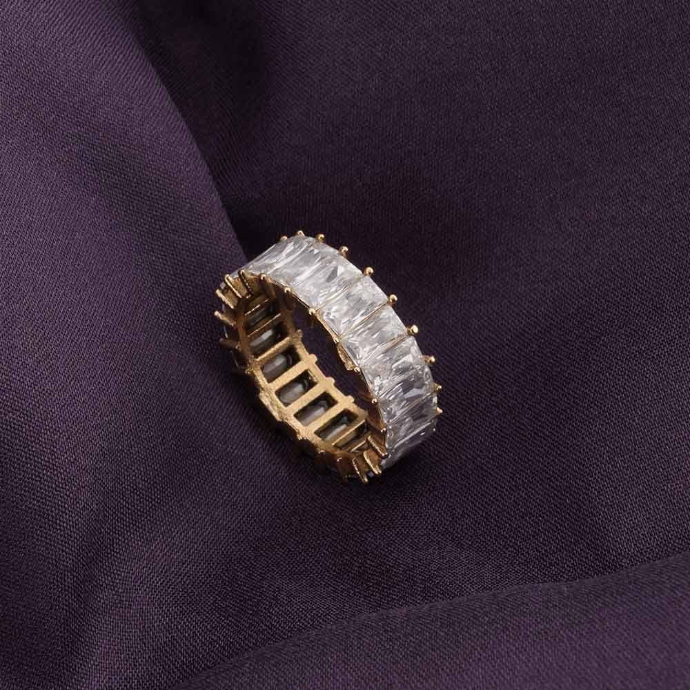 Radiant White Stone Band Ring : PMW01RG018-6