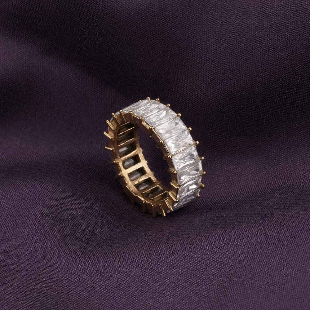 Radiant White Stone Band Ring : PMW01RG018-6