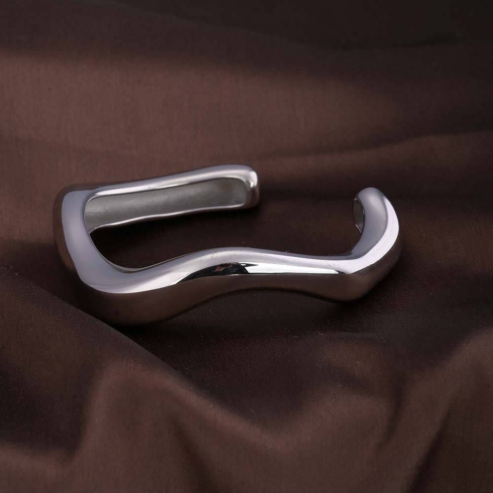 Curved Chic Silver Bracelet : PMW02BR009
