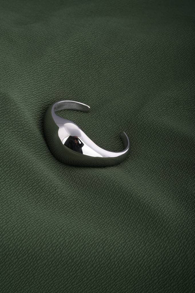 Silver Bold Half Moon Cuff Bracelet : PMW02BR017