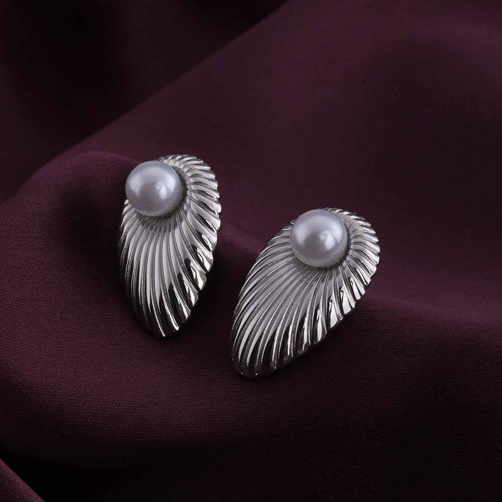 Sunburst Pearl Stud Earrings : PMW02ER021