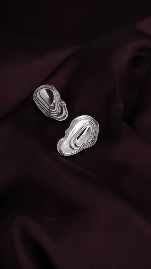 Abstract Ripple Stud Earrngs : PMW02ER041