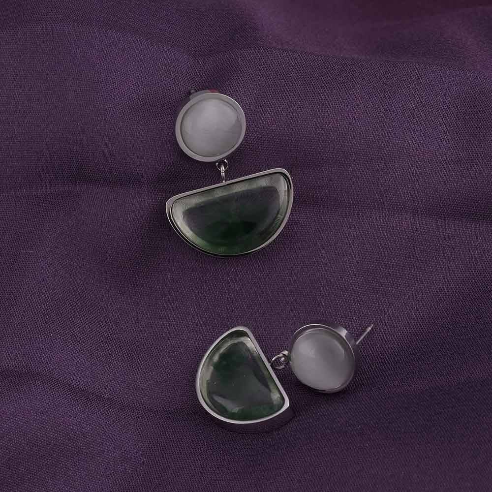 Half-Moon Silver Earrings : PMW02ER042