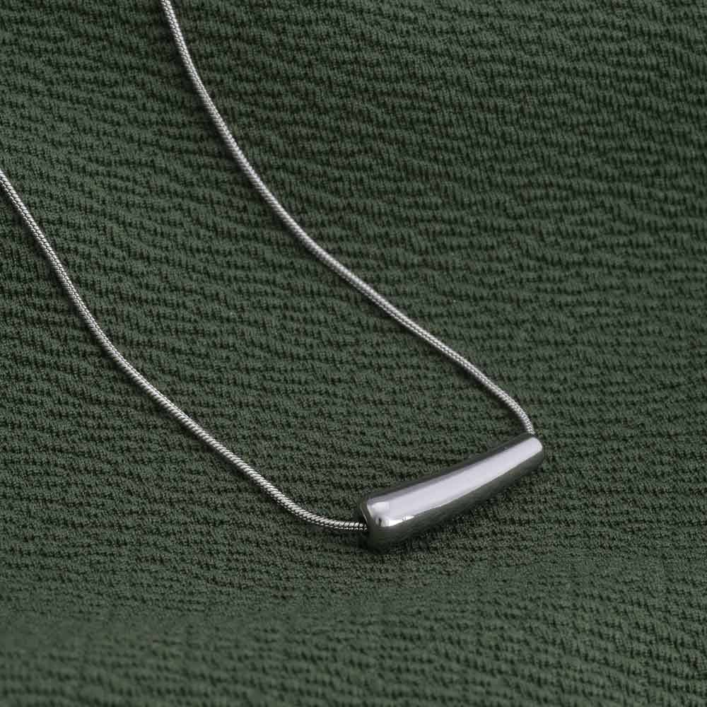 Urban Edge Silver Necklace For Womens Waterproof & Anti-Tarnish : PMW02NC001