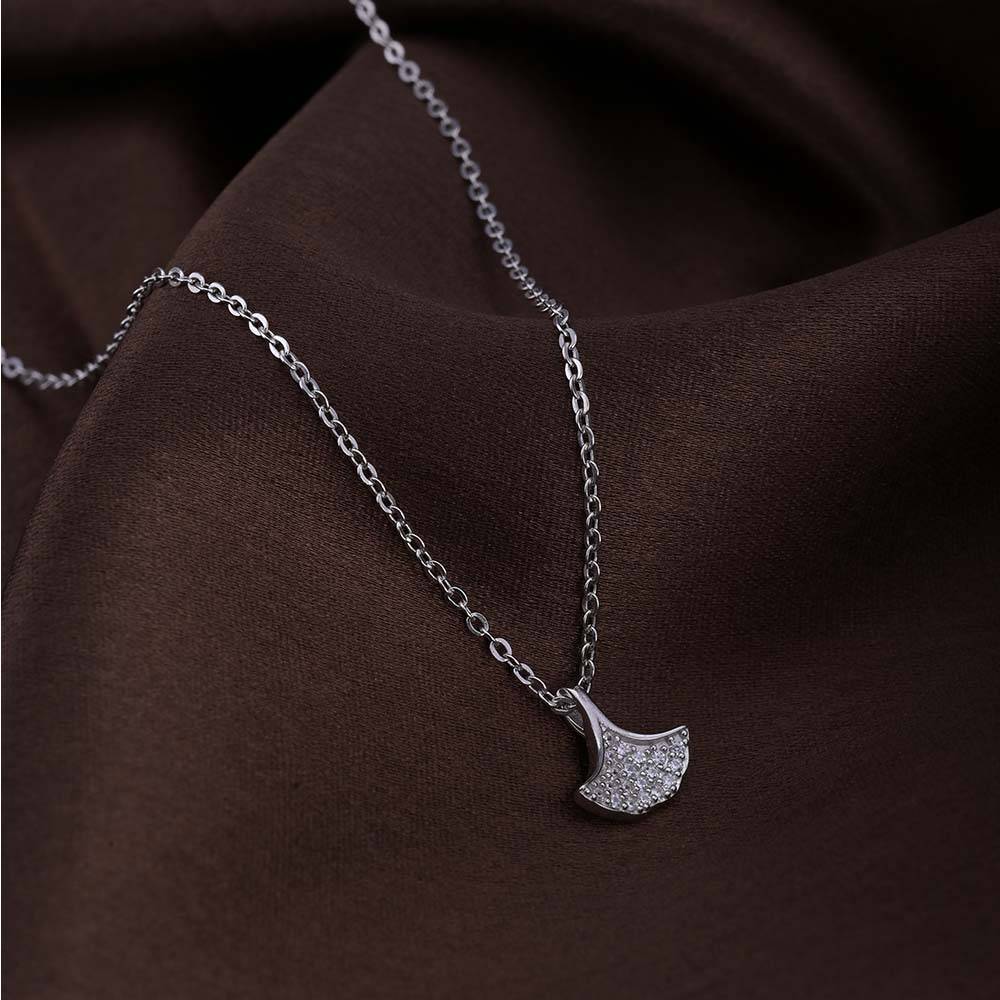 Silver Ginko Leaf Pendent : PMW02NC011