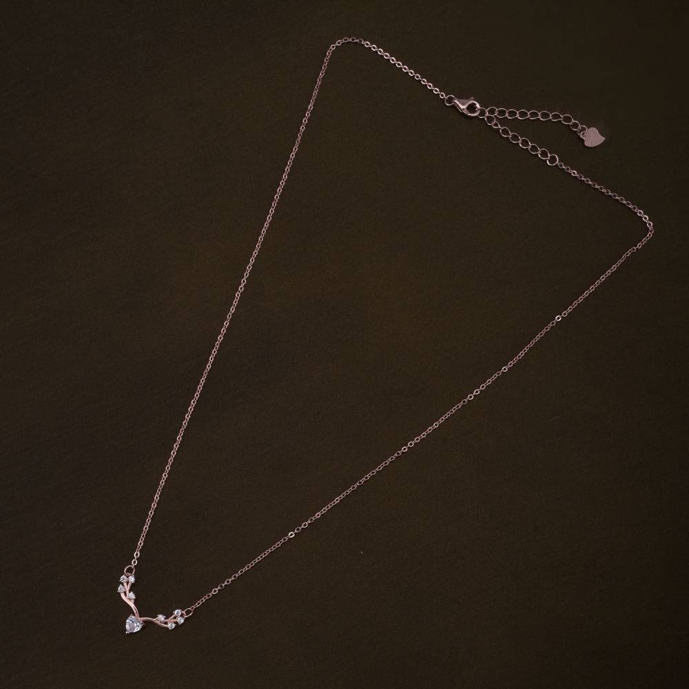 Delicate Leaf Rose Gold Necklace : PMW03NC005