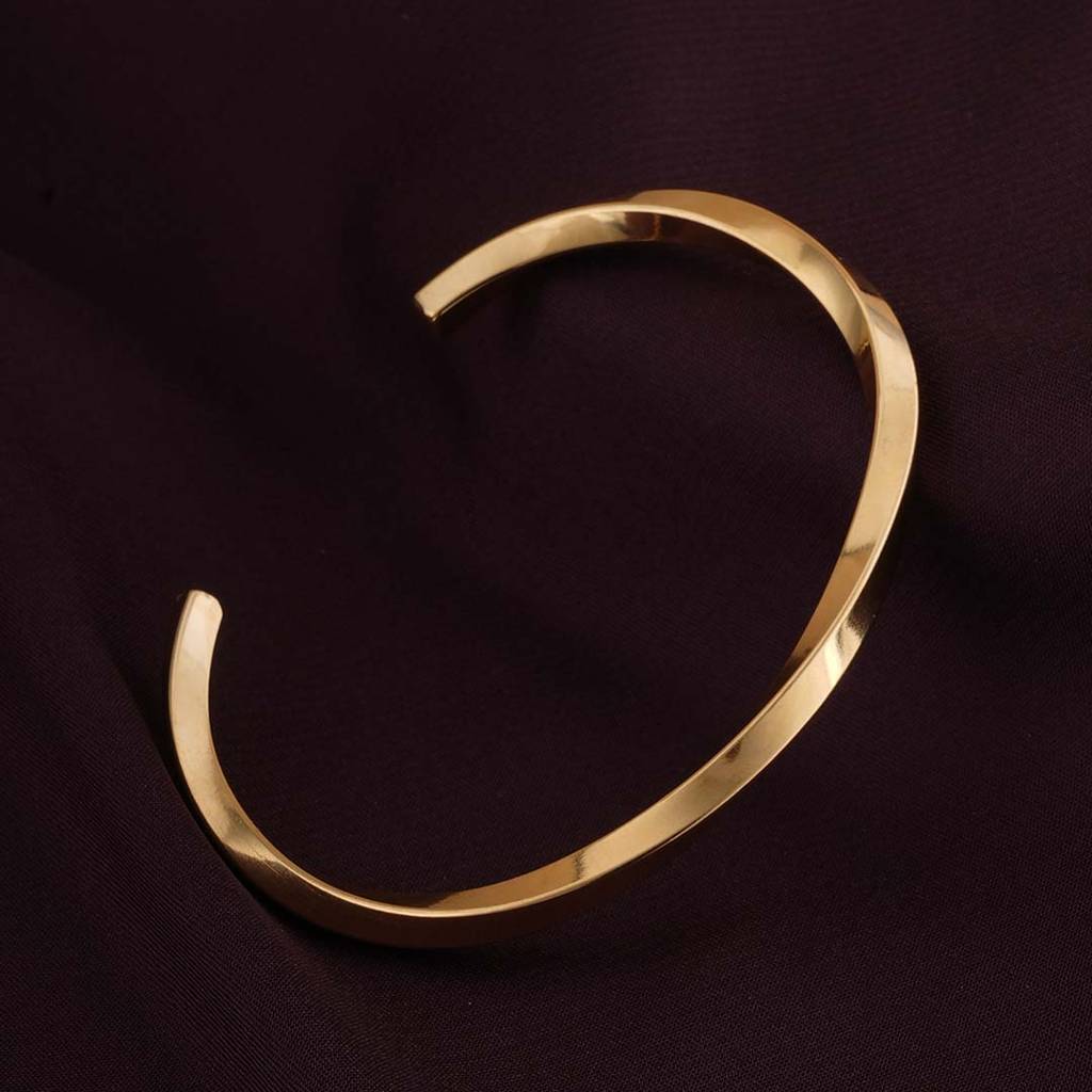 Golden Hammerd Cuff Bracelet For Women : PMWSSBR137-G